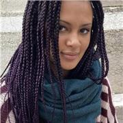 Ragazza diplomata al liceo linguistico offre ripetizioni di inglese a studenti di elementari, medie e superiori